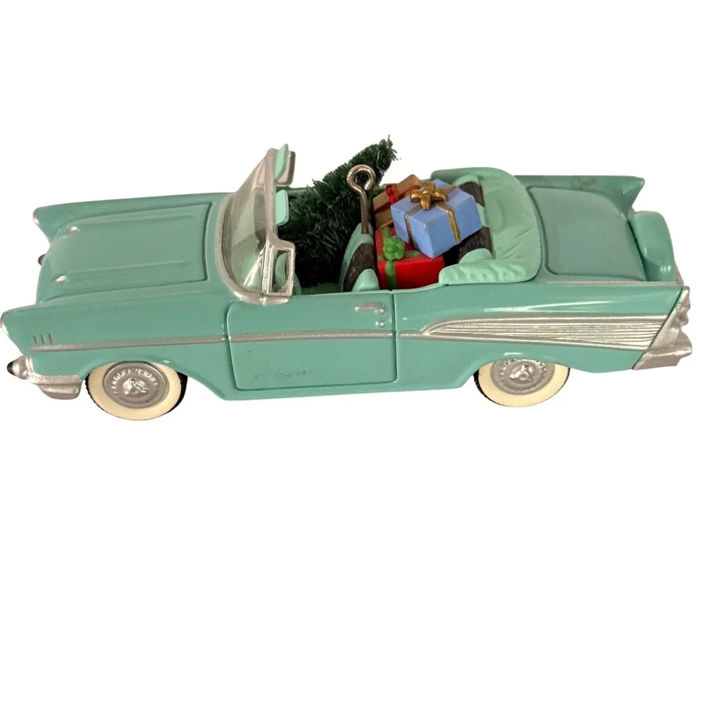 Vintage 1994 Hallmark 1957 Chevrolet Bel Air Convertible Christmas Ornament Teal